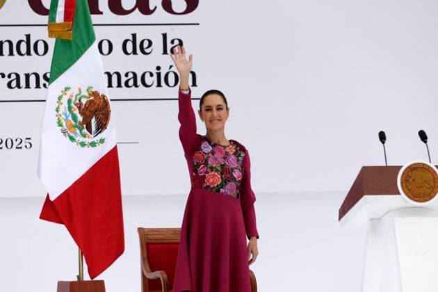 Claudia Sheinbaum Mark 100 Days As President Of Mexico Mexico s President Claudia Sheinbaum, waves for supporters at an event to mark her first 100 days as President of Mexico at the Zocalo main Square. on January 12, 2025 in Mexico City, Mexico. Photo by Luis Barron Eyepix Group ABACAPRESS.COM Mexico City Mexico  Copyright: xBarronxLuis Eyepix ABACAx