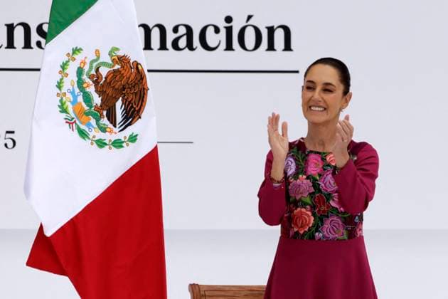 Claudia Sheinbaum Mark 100 Days As President Of Mexico Mexico s President Claudia Sheinbaum, waves for supporters at an event to mark her first 100 days as President of Mexico at the Zocalo main Square. on January 12, 2025 in Mexico City, Mexico. Photo by Luis Barron Eyepix Group ABACAPRESS.COM Mexico City Mexico  Copyright: xBarronxLuis Eyepix ABACAx