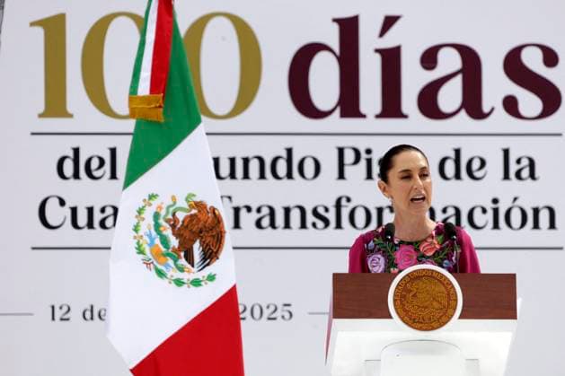 News Themen der Woche KW02 News Bilder des Tages Claudia Sheinbaum Mark 100 Days As President Of Mexico Mexico s President Claudia Sheinbaum, speaking during an event to mark her first 100 days as President of Mexico at the Zocalo main Square. on January 12, 2025 in Mexico City, Mexico. Photo by Luis Barron Eyepix Group ABACAPRESS.COM Mexico City Mexico  Copyright: xBarronxLuis Eyepix ABACAx