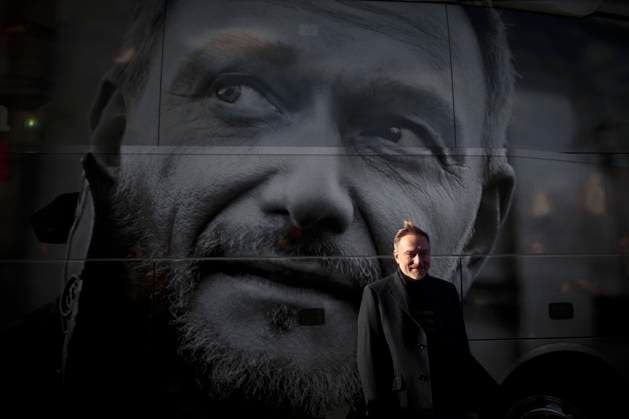 Christian Lindner - Wahlkampftour FDP DEU, Deutschland, Germany, Potsdam, Brandenburg, 08.01.2025 Christian Lindner , Bundesvorsitzender der FDP und ehe. Bundesfinanzminister, vor dem Wahlkampfbus beim Wahlkampfauftakt der FDP Freie Demokraten zur Wahlkampftour zum Bundestagswahlkampf unter dem Slogan Alles Laesst sich aendern Alles Lässt sich ändern in Potsdam Brandenburg Deutschland . Nach dem Bruch der Drei-Parteien-Bundeskoalition im vergangenen November werden in Deutschland am 23. Februar 2025 vorgezogene Bundestagswahlen abgehalten. en: Christian Lindner , Federal Chairman of the FDP and former Federal Minister of Finance, in front of the campaign bus at the start of the FDP Free Democrats campaign tour for the federal election c