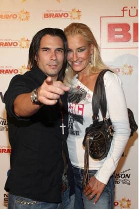 Sarah Connor & Marc Terenzi bei der Bravo Supershow zum 50 Geburtstag der Zeitung am 21.10.06 in Hamburg Photos: Germany *** Sarah Connor Marc Terenzi at the Bravo Super Show to 50 Birthday the Newspaper on 21 10 06 in Hamburg Photos Germany