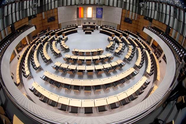 leerer Saal vor der Wahl des neuen Regierenden Buergermeister im Berliner Abgeordnetenhaus in Berlin, Landesparlament, Berlin Deutschland, Germany *** empty Room before the Election of New Governing Mayor at Berlin House of Representatives in Berlin, State parliament, Berlin Germany, Germany
