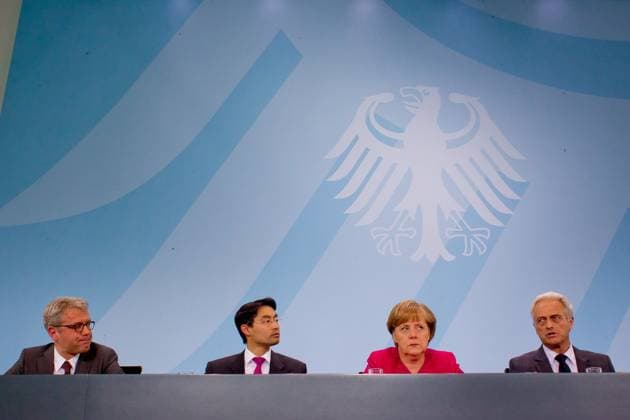 Norbert Roettgen, Philipp Roesler, Angela Merkel, Peter Ramsauer auf der Pressekonferenz zum Atomausstieg nach dem Bericht der Ethikkommission Sicher Energieversorgung im Bundeskanzleramt in Berlin, Copyright Huebner, 30.05.2011 Berlin Germany , deutschland *** Norbert Roettgen, Philipp Roesler, Angela Merkel, Peter Ramsauer at the Press conference to Nuclear phase-out to the Report the Ethics Committee secure Energy supply at Federal Chancellery in Berlin, Copyright Huebner, 30 05 2011 Berlin Germany , Germany