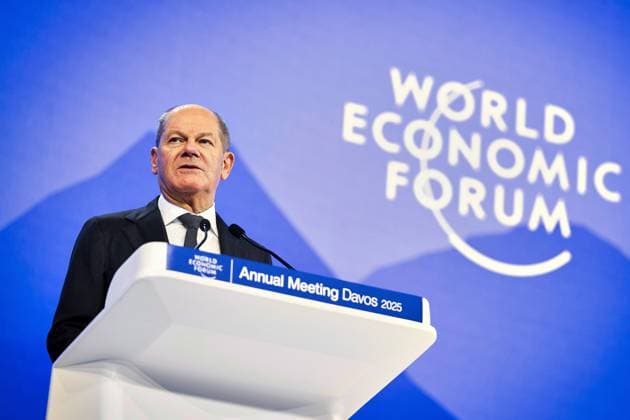 Bilder des Jahres 2025, News 01 Januar News Themen der Woche KW04 News Bilder des Tages Davos, Graubünden, Schweiz, 21.01.2025: Kongresszentrum: Weltwirtschaftsforum: Bundeskanzler Olaf Scholz (SPD) hält eine Rede *** Davos, Graubünden, Switzerland, 21 01 2025 Congress Center World Economic Forum Federal Chancellor Olaf Scholz SPD gives a speech Copyright: xBergmann,xGuido BPA dtsxNachrichtenagenturx dts_56184