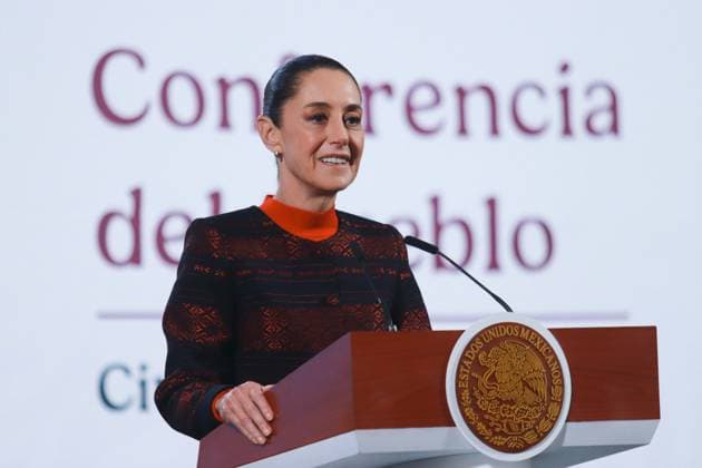 Mexico™s President Claudia Sheinbaum Briefing Mexico s President, Claudia Sheinbaum speaking during a briefing conference about the immigration issue after Donald Trump took office as the 47th President of the United States, briefing held at the National Palace. on January 22, 2025 in Mexico City, Mexico. Mexico City CDMX Mexico Copyright: xCarlosxSantiagox