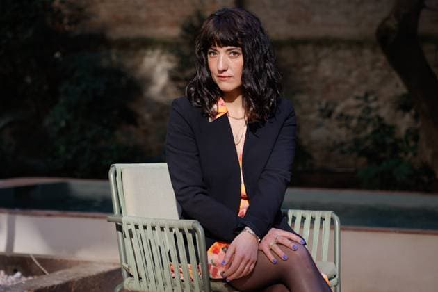 Estel Sole erhält den Premi Ramon Llull Award 2025 Estel Solé wins the Premi Ramon Llull 2025 with her novel Aquest tros de vida The writer, playwright and actress Estel Solé Casadellà poses after learning that she has been awarded the Premi Ramon Llull for novels, at the Casa Mimosa hotel, Estel Solé Casadellà has won the 45th Premi de les Lletres Catalanes Ramon Llull, endowed with 60,000 euros, with her novel about human fragility and resilience, Aquest tros de vida , The Ramon Llull Novel Prize is a literary award given each year to a novel originally written in Catalan. Founded in 1981 by the publisher José Manuel Lara, it is awarded and published by Editorial Planeta 24 JANUARY 2025 RAMON LLUL ESTEL SOLÉ NOVEL PRIZE Kike Rincó Barcelona Catalonia Barcelona Catalonia Catalonia Spain  Copyright: xKikexRinconx 6475221