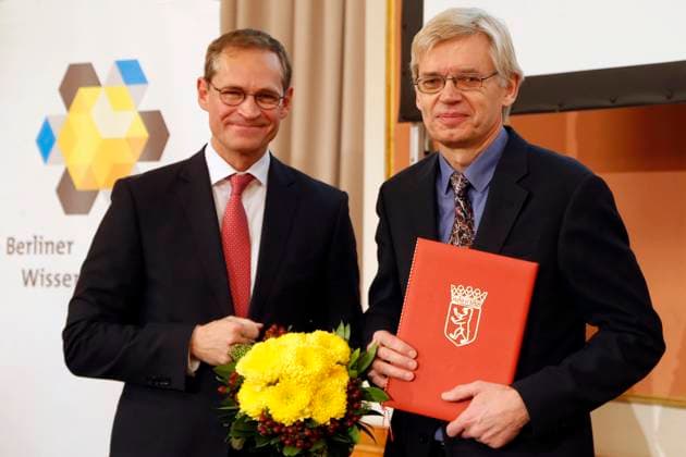 Berlin Science Prize 2015 at Red City Hall in Berlin awarded to Peter Hegemann through Michael Mueller, Governor Mayor, Berlin Germany, Germany