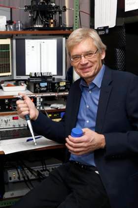 Berlin Science Prize 2015 in Berlin awarded to Peter Hegemann, here in his Laboratory the Humboldt University, Berlin Germany, Germany