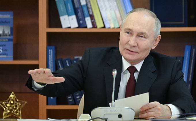 Russia Putin MSU Trustees Board 8845790 24.01.2025 Russian President Vladimir Putin chairs a meeting of the Board of Trustees of Lomonosov Moscow State University in Moscow, Russia. Ramil Sitdikov Sputnik Moscow Russia  Copyright: xRamilxSitdikovx