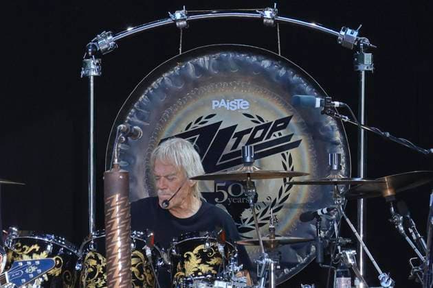 ZZ Top, im Konzert ive in der Zitadelle Spandau, Berlin, mit Billy Gibbons, Elwood Francis, Schlagzeuger Frank Beard, Berlin *** ZZ Top, at Concert Ive in the Citadel Spandau, Berlin, with Billy Gibbons, Elwood Francis, Drummer Frank Beard, Berlin