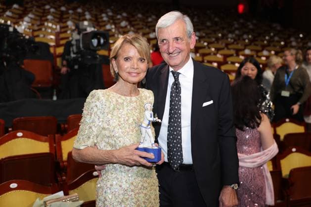 Bavarian Film Award 2024 Honorary Award winner Uschi Glas with her husband Dieter Hermann Presentation of the 45 Bavarian Film Award 2023 on 24 01 2025 at the Prinzregententheater in Munich Bavaria, Germany