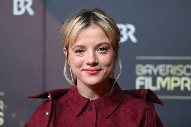 Jella HAASE actress, single picture, cropped single motif, portrait, portrait, portrait red carpet, red carpet, Bavarian Film Award 2024 on 24 01 2025 at the Prinzregententheater in Munich