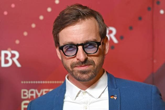 Ben Blaskovic Schauspleler , single picture,cropped single motif,portrait,portrait,portrait red carpet,red carpet,Bavarian Film Award 2024 on 24 01 2025 at the Prinzregententheater in Munich