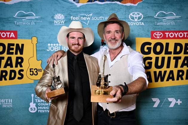 TAMWORTH COUNTRY MUSIC FESTIVAL, CMT Video of the Year winners and Jay Seeney (left) and Luke O?Shea pose for a photograph at the Golden Guitar Awards during the 53rd Tamworth Country Music Festival in Tamworth, NSW, Saturday, January 25, 2025. ( NO ARCHIVING, EDITORIAL USE ONLY, NO USE IN BOOKS WITHOUT CONSENT TAMWORTH NEW SOUTH WALES AUSTRALIA  Copyright: xBIANCAxDExMARCHIx 20250125121074048025
