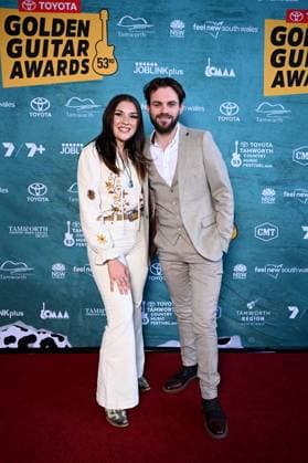 TAMWORTH COUNTRY MUSIC FESTIVAL, Gabi Louise (left) and Liam Kennedy-Clark from Wicker Suite arrive at the Golden Guitar Awards during the 53rd Tamworth Country Music Festival in Tamworth, NSW, Saturday, January 25, 2025. ( NO ARCHIVING, EDITORIAL USE ONLY, NO USE IN BOOKS WITHOUT CONSENT TAMWORTH NEW SOUTH WALES AUSTRALIA  Copyright: xBIANCAxDExMARCHIx 20250125188276832980