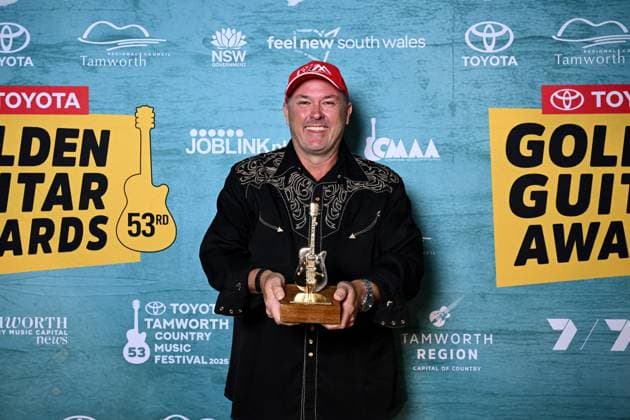 TAMWORTH COUNTRY MUSIC FESTIVAL, Instrumental of Year winner Lindsay Waddington poses for a photograph at the Golden Guitar Awards during the 53rd Tamworth Country Music Festival in Tamworth, NSW, Saturday, January 25, 2025. ( NO ARCHIVING, EDITORIAL USE ONLY, NO USE IN BOOKS WITHOUT CONSENT TAMWORTH NEW SOUTH WALES AUSTRALIA  Copyright: xBIANCAxDExMARCHIx 20250125122606228776