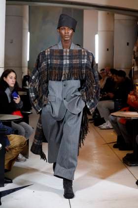 Hed Mayner menswear fall winter 2025 26 PARIS january 2025 Hed Mayner menswear fall winter 2025 26 PARIS january 2025, Credit:Zeppelin Avalon  Copyright: xZeppelinx xAvalonx 0957579273