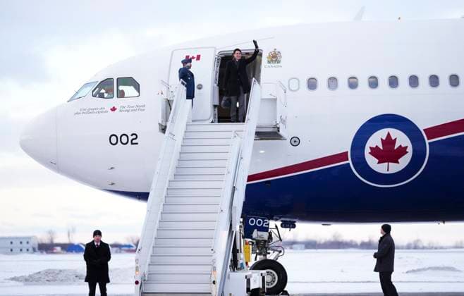 January 26, 2025, Ottawa, Ontario, CAN: Prime Minister Justin Trudeau departs Ottawa on Sunday, Jan. 26, 2025., on route to Poland. Ottawa CAN  - ZUMAc35_ 20250126_zaf_c35_001 Copyright: xSeanxKilpatrickx