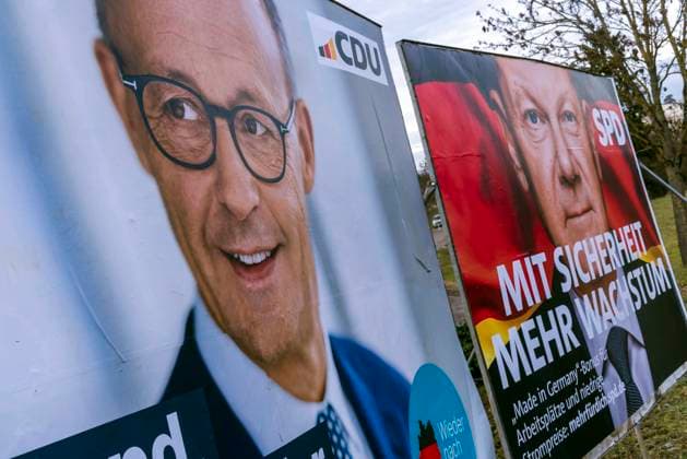 Wahlplakate zur Bundestagswahl 2025. BTW25. 27.01.2025: Schwäbisch Hall, Baden-Württemberg, Deutschland. *** Election posters for the Bundestag election 2025 BTW25 27 01 2025 Schwäbisch Hall, Baden Württemberg, Germany