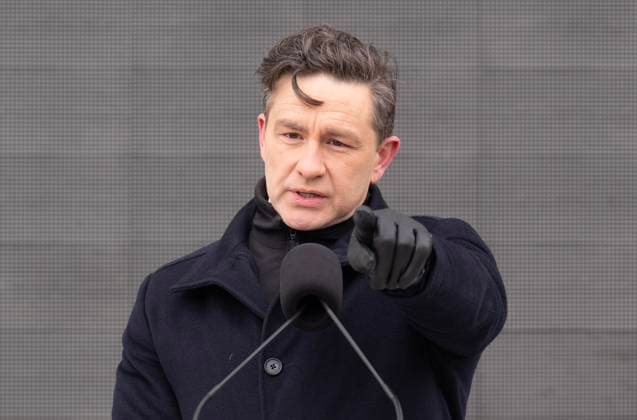 January 27, 2025, Ottawa, On, Canada: Conservative Leader Pierre Poilievre gestures as he speaks at a ceremony at the National Holocaust Monument, Monday, Jan 27, 2025 in Ottawa. Ottawa Canada  - ZUMAc35_ 20250127_zaf_c35_051 Copyright: xAdrianxWyldx