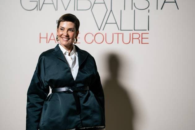 Giambattista Valli - Arrival PARIS, FRANCE - JANUARY 27: Cristina Cordula attends the Giambattista Valli Haute Couture Spring-Summer 2025 show as part of Paris Fashion Week on January 27, 2025 in Paris, France. (, Credit:Lounis Tiar Avalon France, Paris, Place Vendome  Copyright: xLounisxTiarx xAvalonx 0958139885