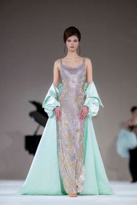 Paris Fashion Week, Tamara Ralph Modenschau Personalities at the Tamara Ralph show for the Haute Couture Spring Summer 2025 collection at Paris Fashion Week PFW Model at the Tamara Ralph show for the Haute Couture Spring Summer 2025 collection at Paris Fashion Week PFW on 27 January 2025 Perusseau Da Silva Bestimage Tamara Ralph for the Haute Couture Spring Summer 2025 collection at Paris Fashion Week PFW on 27 January 2025 Paris France  Copyright: xTizianoxDaxSilvax-xPierrexPerusseaux xBestimagexTizianoxDaxSilvax-xPierrexPerusseaux xBestimagex