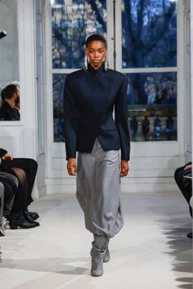 Défilé Alexandre Vauthier Collection Haute Couture Printemps Eté 2025 lors de la Fashion Week de Paris PFW Défilé Alexandre Vauthier Collection Haute Couture Printemps Eté 2025 lors de la Fashion Week de Paris PFW , le 27 janvier 2025 Alexandre Vauthier Fashion Show Haute Couture Spring Summer 2025 during Paris Fashion Week January 27th, 2025 Paris France  Copyright: xAgencex xBestimagexAgencex xBestimagex