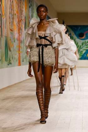 Paris Fashion Week, Christian Dior Modenschau Défilé Christian Dior Collection Haute Couture Printemps Eté 2025 lors de la Fashion Week de Paris PFW Défilé Christian Dior Collection Haute Couture Printemps Eté 2025 lors de la Fashion Week de Paris PFW , le 27 janvier 2025 Christian Dior Fashion Show Haute Couture Spring Summer 2025 during Paris Fashion Week January 27th, 2025 Paris France  Copyright: xAgencex xBestimagexAgencex xBestimagex