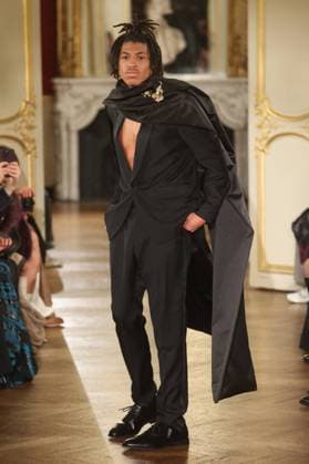 PFW Henry Samuel Klum Henry Samuel Klum (Son of Heidi Klum and Seal) walks the runway during the Lena Erziak Women s Haute-Couture Spring Summer 2025 show as part of Paris Fashion Week in Paris, France on January 28, 2025. Photo by Jerome Dominé ABACAPRESS.COM  Copyright: xDominexJerome ABACAx