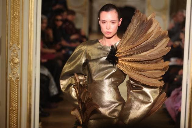 PFW Lena Erziak Runway A Model walks the runway during the Lena Erziak Women s Haute-Couture Spring Summer 2025 show as part of Paris Fashion Week in Paris, France on January 28, 2025. Photo by Jerome Dominé ABACAPRESS.COM  Copyright: xDominexJerome ABACAx