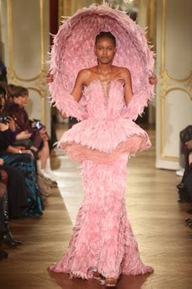 PFW Lena Erziak Runway A Model walks the runway during the Lena Erziak Women s Haute-Couture Spring Summer 2025 show as part of Paris Fashion Week in Paris, France on January 28, 2025. Photo by Jerome Dominé ABACAPRESS.COM  Copyright: xDominexJerome ABACAx