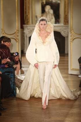 PFW Lena Erziak Runway A Model walks the runway during the Lena Erziak Women s Haute-Couture Spring Summer 2025 show as part of Paris Fashion Week in Paris, France on January 28, 2025. Photo by Jerome Dominé ABACAPRESS.COM  Copyright: xDominexJerome ABACAx