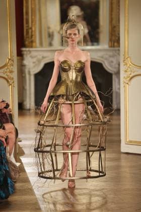 PFW Lena Erziak Runway A Model walks the runway during the Lena Erziak Women s Haute-Couture Spring Summer 2025 show as part of Paris Fashion Week in Paris, France on January 28, 2025. Photo by Jerome Dominé ABACAPRESS.COM  Copyright: xDominexJerome ABACAx