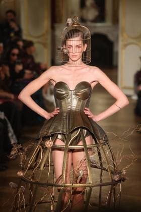 PFW Lena Erziak Runway A Model walks the runway during the Lena Erziak Women s Haute-Couture Spring Summer 2025 show as part of Paris Fashion Week in Paris, France on January 28, 2025. Photo by Jerome Dominé ABACAPRESS.COM  Copyright: xDominexJerome ABACAx