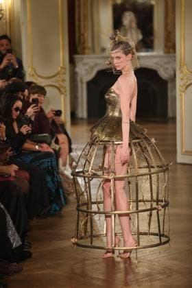 PFW Lena Erziak Runway A Model walks the runway during the Lena Erziak Women s Haute-Couture Spring Summer 2025 show as part of Paris Fashion Week in Paris, France on January 28, 2025. Photo by Jerome Dominé ABACAPRESS.COM  Copyright: xDominexJerome ABACAx
