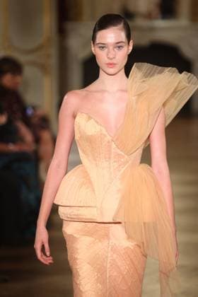 PFW Lena Erziak Runway A Model walks the runway during the Lena Erziak Women s Haute-Couture Spring Summer 2025 show as part of Paris Fashion Week in Paris, France on January 28, 2025. Photo by Jerome Dominé ABACAPRESS.COM  Copyright: xDominexJerome ABACAx