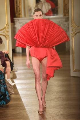 PFW Lena Erziak Runway A Model walks the runway during the Lena Erziak Women s Haute-Couture Spring Summer 2025 show as part of Paris Fashion Week in Paris, France on January 28, 2025. Photo by Jerome Dominé ABACAPRESS.COM  Copyright: xDominexJerome ABACAx