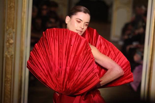 PFW Lena Erziak Runway A Model walks the runway during the Lena Erziak Women s Haute-Couture Spring Summer 2025 show as part of Paris Fashion Week in Paris, France on January 28, 2025. Photo by Jerome Dominé ABACAPRESS.COM  Copyright: xDominexJerome ABACAx