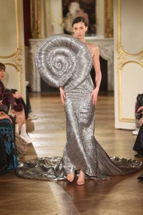 PFW Lena Erziak Runway A Model walks the runway during the Lena Erziak Women s Haute-Couture Spring Summer 2025 show as part of Paris Fashion Week in Paris, France on January 28, 2025. Photo by Jerome Dominé ABACAPRESS.COM  Copyright: xDominexJerome ABACAx