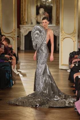 PFW Lena Erziak Runway A Model walks the runway during the Lena Erziak Women s Haute-Couture Spring Summer 2025 show as part of Paris Fashion Week in Paris, France on January 28, 2025. Photo by Jerome Dominé ABACAPRESS.COM  Copyright: xDominexJerome ABACAx