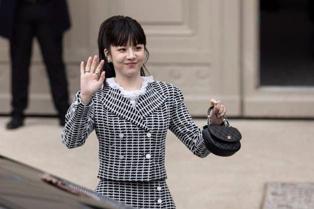 PFW - Chanel Exit Go Yoon Jung attends the Chanel Haute Couture Spring-Summer 2025 show as part of Paris Fashion Week on January 28, 2025 in Paris, France. Photo by Marco Piovanotto ABACAPRESS.COM Paris France  Copyright: xPiovanottoxMarco ABACAx