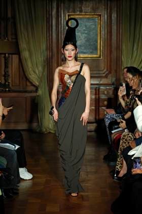 Ronald van der Kemp Haute Couture Spring Summer 2025, Paris, 28 January 2025 Ronald van der Kemp RVDK Haute Couture Spring Summer 2025 runway, Paris, France, 28 January 2025., Credit:x Avalon Paris, France  Copyright: xxx xAvalonx 0958511945