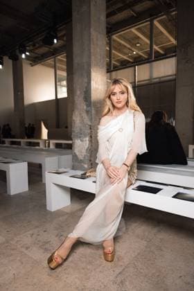 Celebrities at Georges Chakra Collection Haute Couture Spring Summer 2025 during Paris Fashion Week PFW Kathryn Newton Celebrities at Georges Chakra Collection Haute Couture Spring Summer 2025 during Paris Fashion Week PFW, on january 28 2025 Perusseau Da Silva Bestimage Celebrities at Georges Chakra Fashion Show Haute Couture Spring Summer 2025 during Paris Fashion Week, on january 28 2025 Paris France  Copyright: xTizianoxDaxSilvax-xPierrexPerusseaux xBestimagexTizianoxDaxSilvax-xPierrexPerusseaux xBestimagex