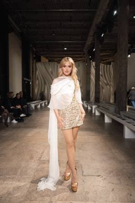 Celebrities at Georges Chakra Collection Haute Couture Spring Summer 2025 during Paris Fashion Week PFW Kathryn Newton Celebrities at Georges Chakra Collection Haute Couture Spring Summer 2025 during Paris Fashion Week PFW, on january 28 2025 Perusseau Da Silva Bestimage Celebrities at Georges Chakra Fashion Show Haute Couture Spring Summer 2025 during Paris Fashion Week, on january 28 2025 Paris France  Copyright: xTizianoxDaxSilvax-xPierrexPerusseaux xBestimagexTizianoxDaxSilvax-xPierrexPerusseaux xBestimagex