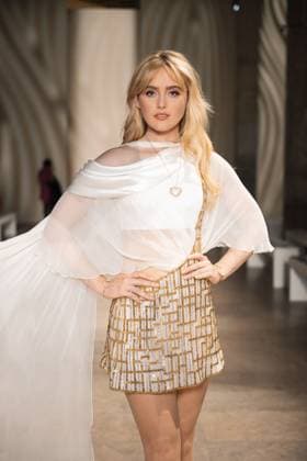 Celebrities at Georges Chakra Collection Haute Couture Spring Summer 2025 during Paris Fashion Week PFW Kathryn Newton Celebrities at Georges Chakra Collection Haute Couture Spring Summer 2025 during Paris Fashion Week PFW, on january 28 2025 Perusseau Da Silva Bestimage Celebrities at Georges Chakra Fashion Show Haute Couture Spring Summer 2025 during Paris Fashion Week, on january 28 2025 Paris France  Copyright: xTizianoxDaxSilvax-xPierrexPerusseaux xBestimagexTizianoxDaxSilvax-xPierrexPerusseaux xBestimagex