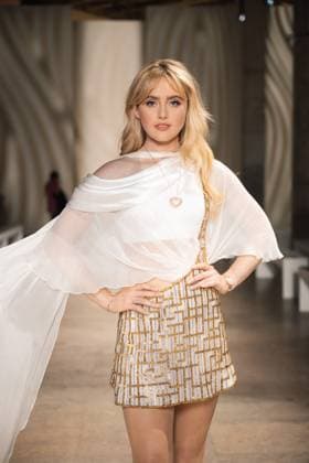 Celebrities at Georges Chakra Collection Haute Couture Spring Summer 2025 during Paris Fashion Week PFW Kathryn Newton Celebrities at Georges Chakra Collection Haute Couture Spring Summer 2025 during Paris Fashion Week PFW, on january 28 2025 Perusseau Da Silva Bestimage Celebrities at Georges Chakra Fashion Show Haute Couture Spring Summer 2025 during Paris Fashion Week, on january 28 2025 Paris France  Copyright: xTizianoxDaxSilvax-xPierrexPerusseaux xBestimagexTizianoxDaxSilvax-xPierrexPerusseaux xBestimagex