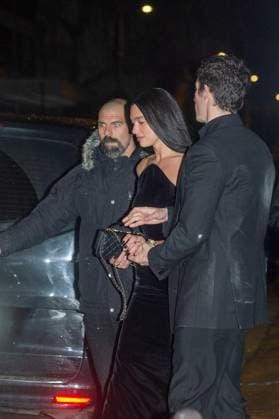 Exclusive People leaving Lenny Kravitzs party during Haute Couture Spring Summer 2025 fashion week Exclusive Dua Lipa and her fiancé Callum Turner People leaving Lenny Kravitzs party during Haute Couture Spring Summer 2025 fashion week on 28 January 2025 Yehiel Chekroune Bestimage Exclusive No web en Siosse Belgique Exit from Lenny Kravitzs party during Haute Couture Spring Summer 2025 fashion week on 28 January 2025 Paris France  Copyright: xYehielxChekrounex xBestimagexYehielxChekrounex xBestimagex