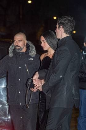 Exclusive People leaving Lenny Kravitzs party during Haute Couture Spring Summer 2025 fashion week Exclusive Dua Lipa and her fiancé Callum Turner People leaving Lenny Kravitzs party during Haute Couture Spring Summer 2025 fashion week on 28 January 2025 Yehiel Chekroune Bestimage Exclusive No web en Siosse Belgique Exit from Lenny Kravitzs party during Haute Couture Spring Summer 2025 fashion week on 28 January 2025 Paris France  Copyright: xYehielxChekrounex xBestimagexYehielxChekrounex xBestimagex