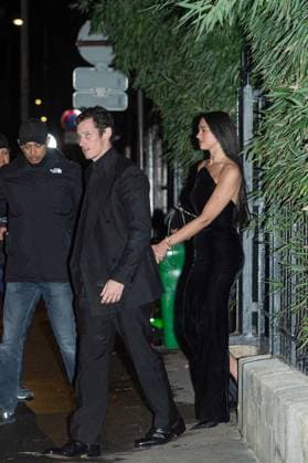 Exclusive People leaving Lenny Kravitzs party during Haute Couture Spring Summer 2025 fashion week Exclusive Dua Lipa and her fiancé Callum Turner People leaving Lenny Kravitzs party during Haute Couture Spring Summer 2025 fashion week on 28 January 2025 Yehiel Chekroune Bestimage Exclusive No web en Siosse Belgique Exit from Lenny Kravitzs party during Haute Couture Spring Summer 2025 fashion week on 28 January 2025 Paris France  Copyright: xYehielxChekrounex xBestimagexYehielxChekrounex xBestimagex