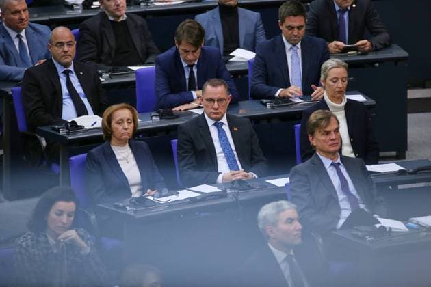 Berlin, Deutschland, 29.01.2025: Deutscher Bundestag: Sonderveranstaltung anlässlich des Tages des Gedenkens an die Opfer des Nationalsozialismus: AfD-Fraktion im Bundestag, unter anderem in der zweiten Reihe mit (L-R) Beatrix von Storch, Tino Chrupalla, Alice Weidel *** Berlin, Germany, 29 01 2025 German Bundestag Special event to mark the Day of Remembrance of the Victims of National Socialism AfD parliamentary group in the Bundestag, including in the second row with L R Beatrix von Storch, Tino Chrupalla, Alice Weidel Copyright: xdtsxNachrichtenagenturx dts_56896